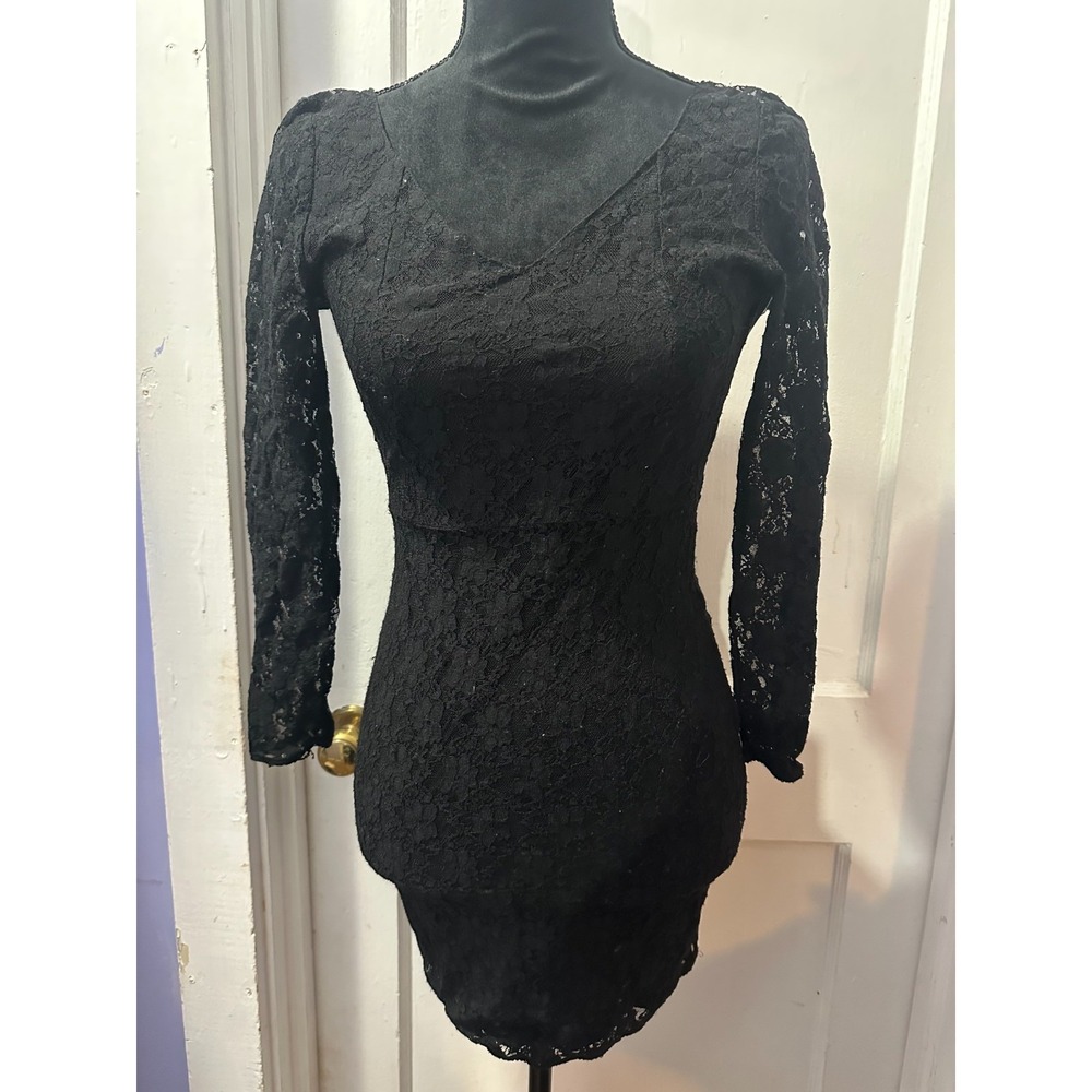 KNT Black Lace Long Sleeve Dress in‎ 0
